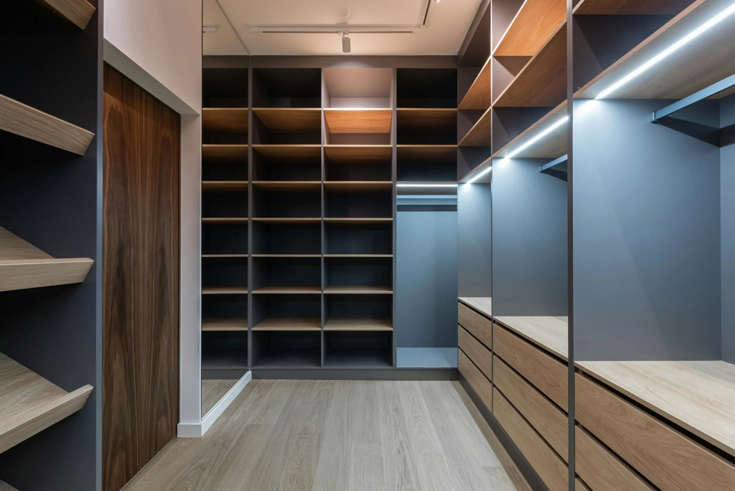 fitted wardrobe